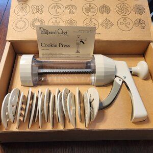 The Pampered Chef Cookie Press #1525 In Original Box